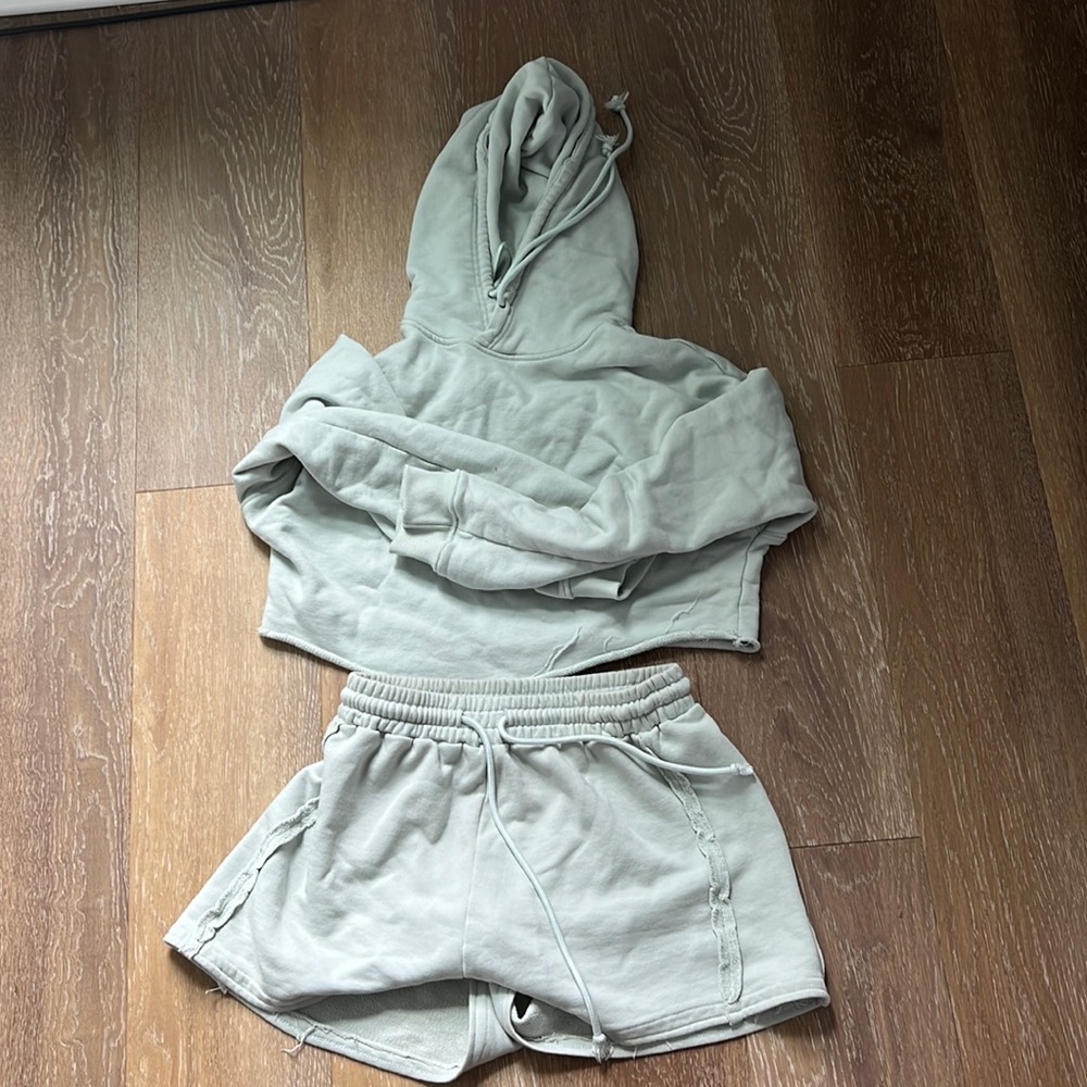 Sweatshirt & Shorts Set